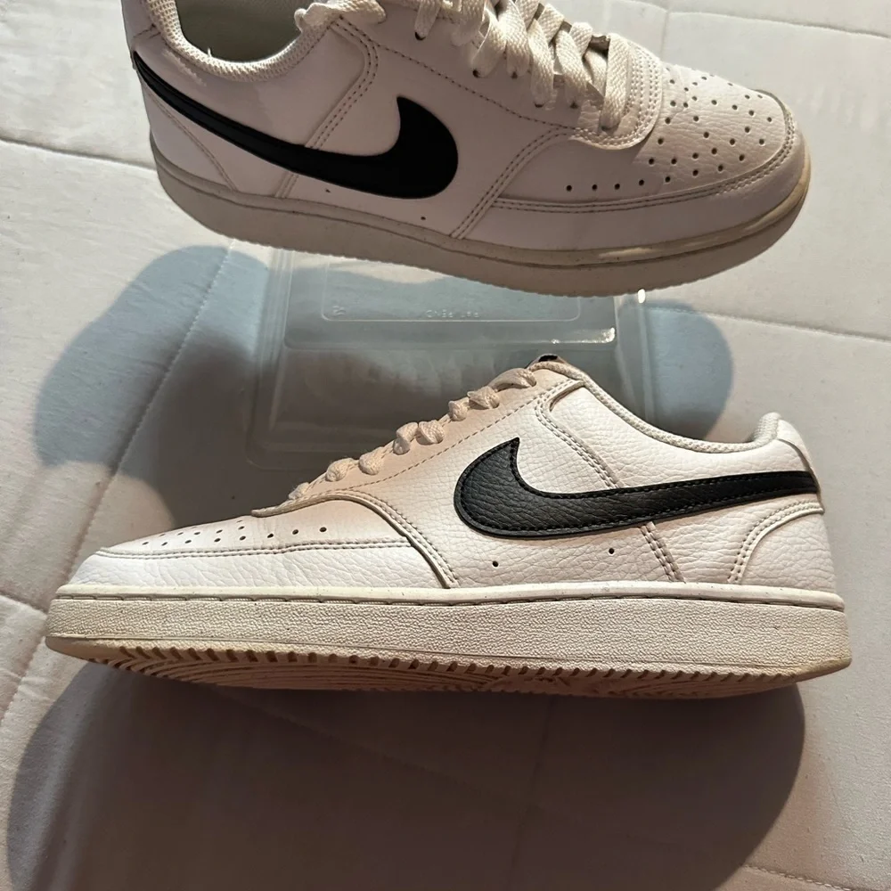 Nike Cream and Black Low-Top Sneakers
